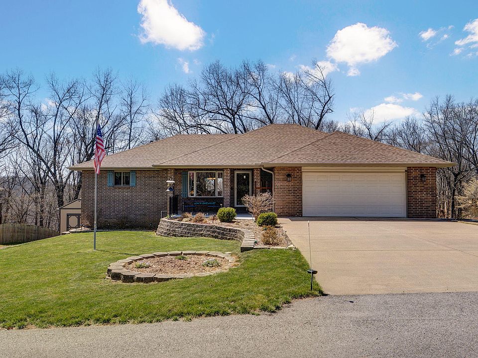 1st image of 52 Northwoods Drive