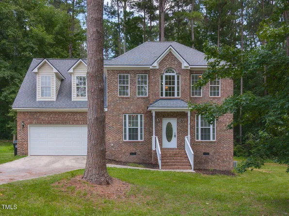 159 Broom Sage Dr, Angier, NC 27501