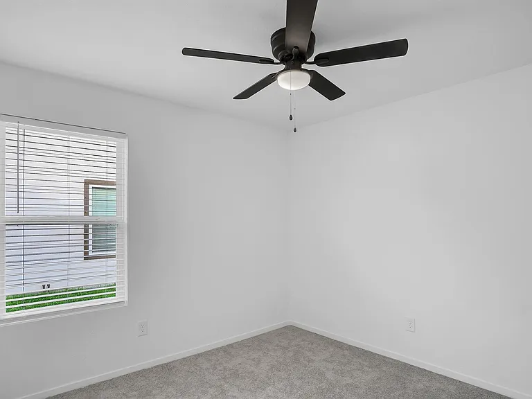 220 Laura Leigh Ln — Photo 24