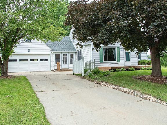 5th image of 916 Harlington Pl