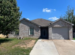 822 Amarosa Rd, Dallas, TX 75217
