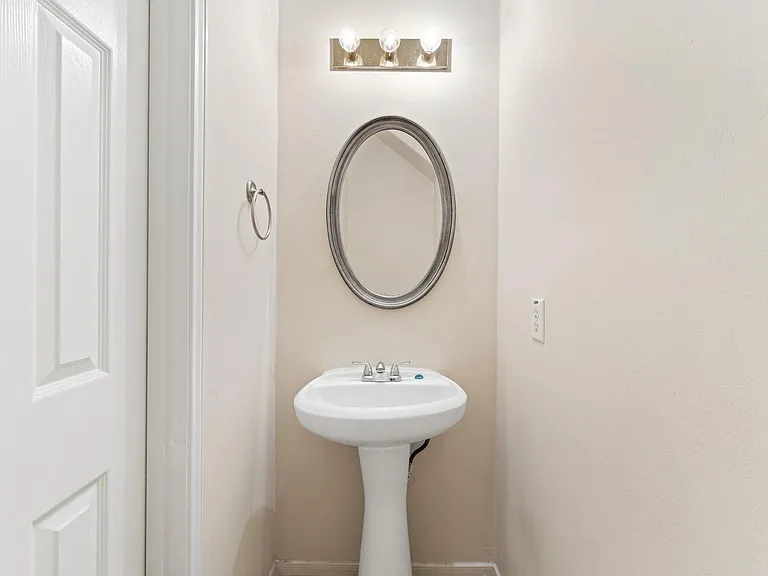 26414 Creston Woods Dr — Photo 29