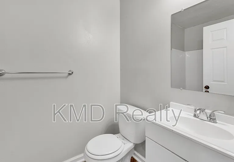 1638 Arlyn Cir #A — Photo 12