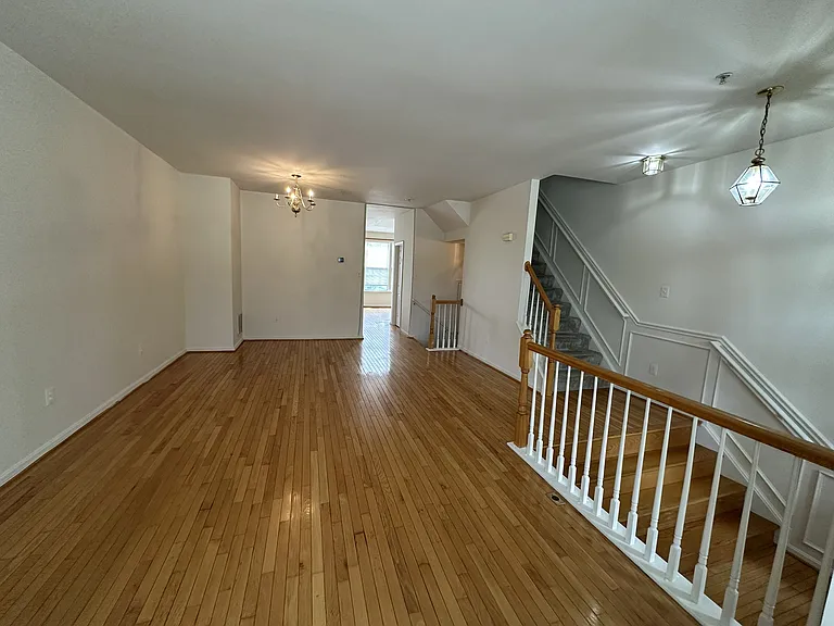 420 Redland Blvd #TOWNHOUSE — Photo 3
