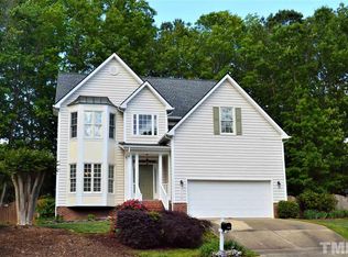 6904 Lamarsh Ct, Raleigh, NC 27617