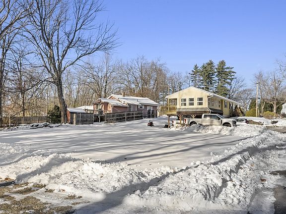 4th image of 315 Grant St
