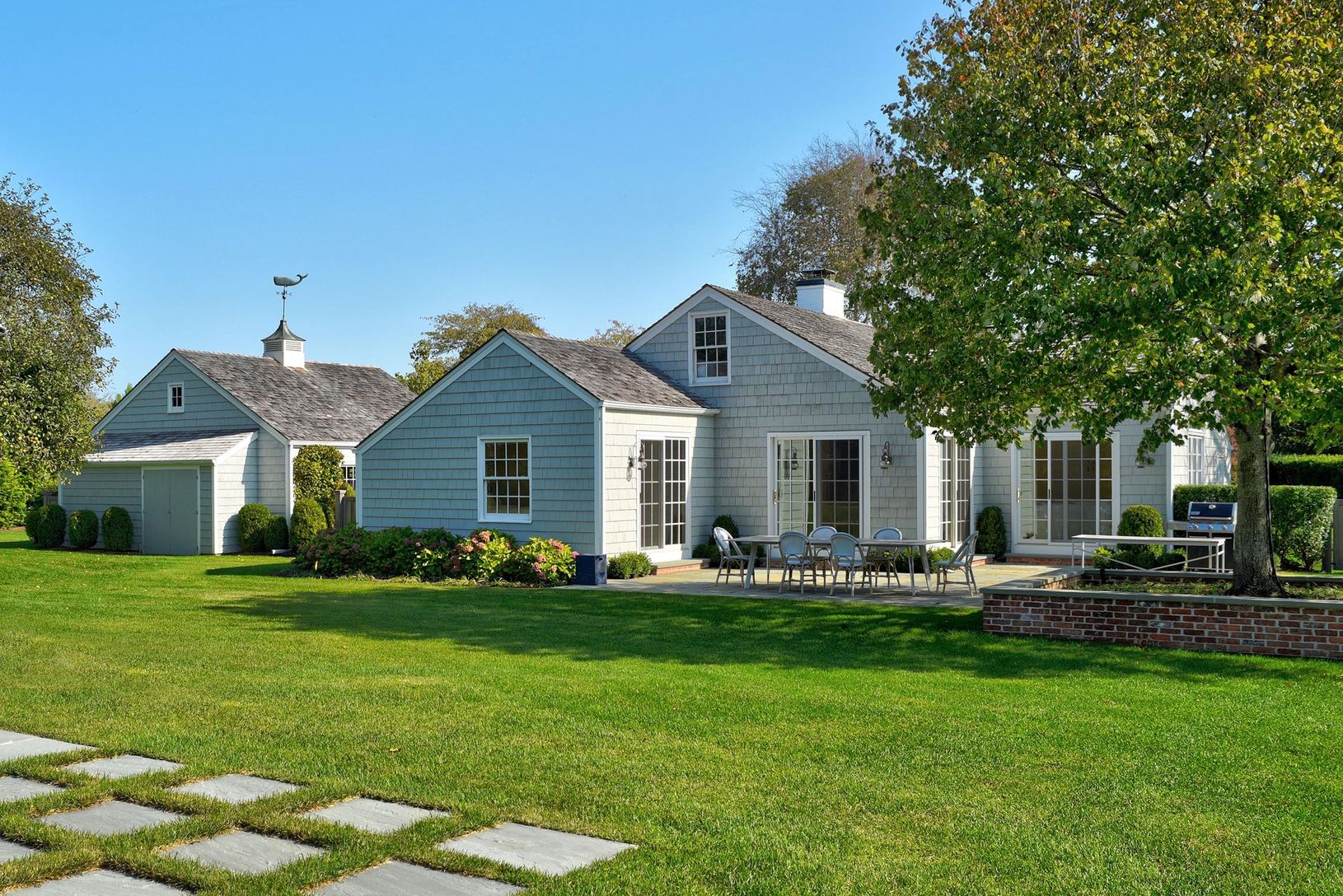  guest house exterior