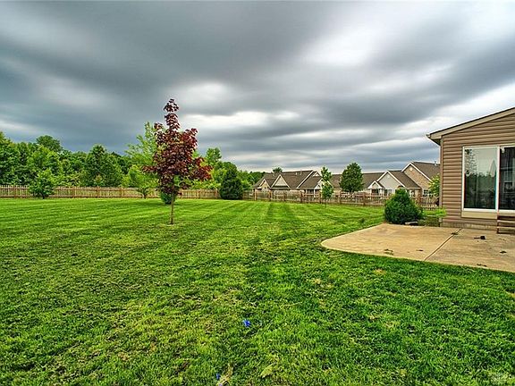 5th image of 6639 Averell Dr