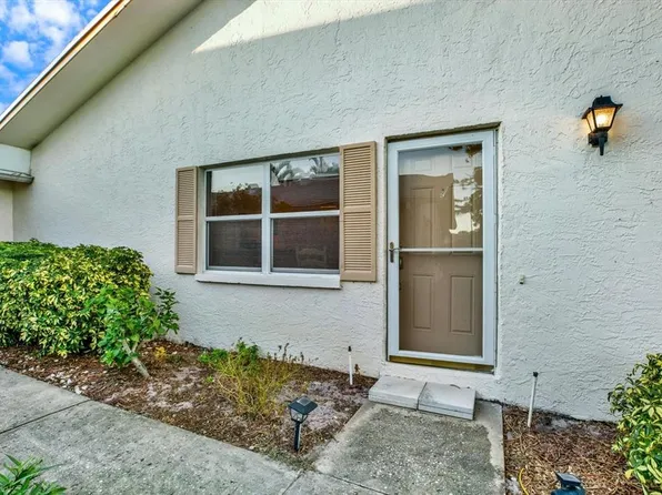 3325 37th Way S APT C, Saint Petersburg, FL 33711