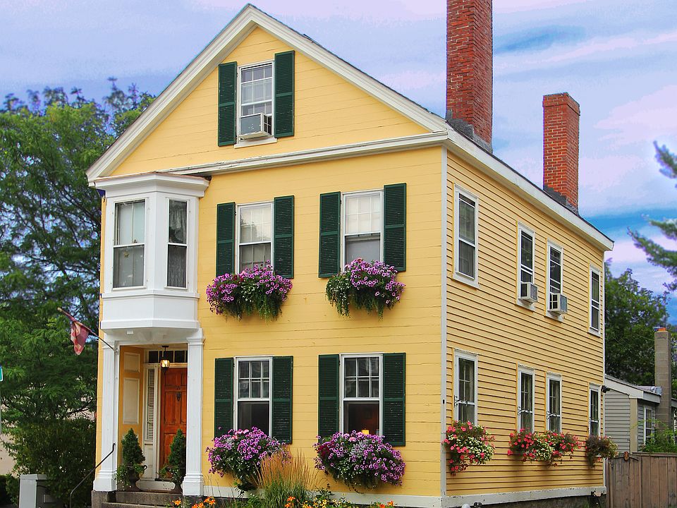2nd image of 47 Summer St