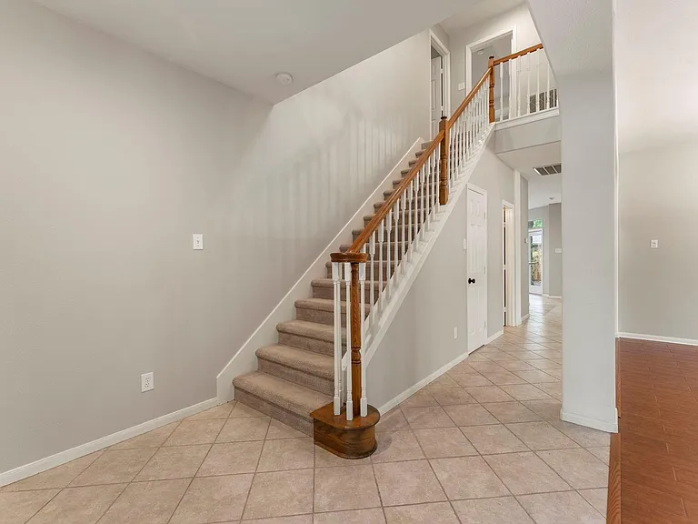 150 W Bristol Oak Cir — Photo 4