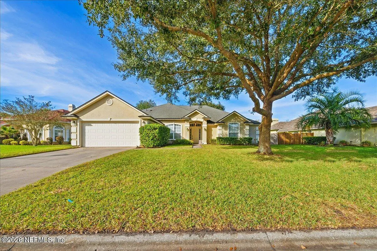 4 bed, 3.0 bath, 2010 sqft, $2,250 — Photo 4
