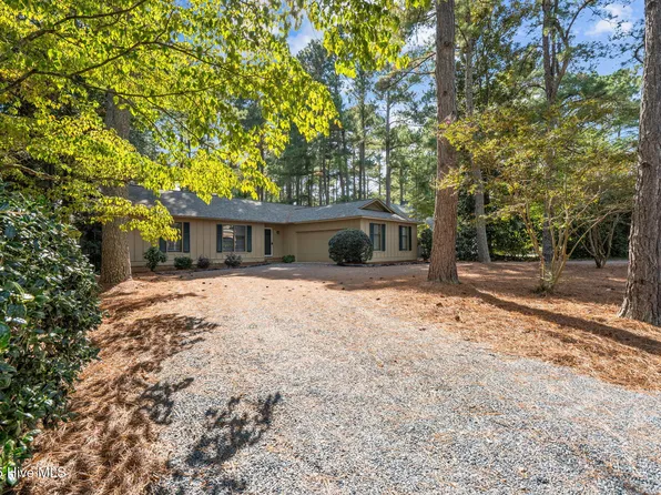 335 St Andrews Drive, Pinehurst, NC 28374