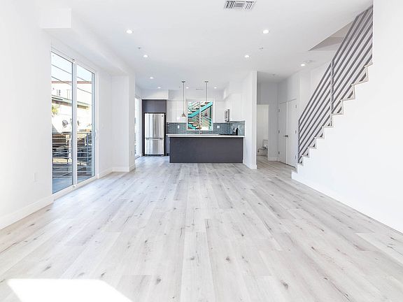 5th image of 5925 Barton Ave