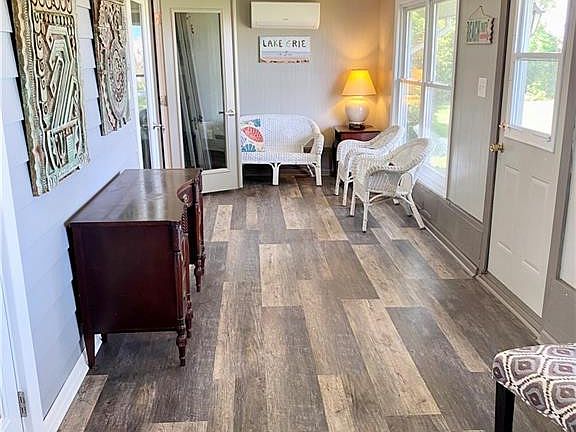 5th image of 11634 Lakeway Dr