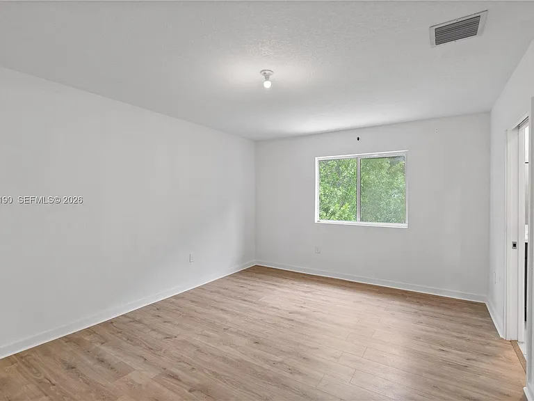 1385 NW 208th Ter #1385 — Photo 34