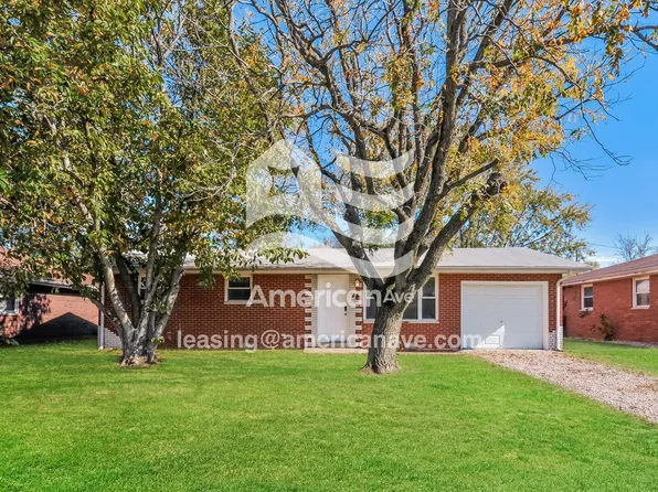 26 Moorland Dr, Granite City, IL 62040