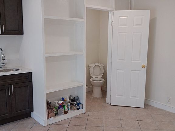 2nd image of 1321 1/2 S Main St #0