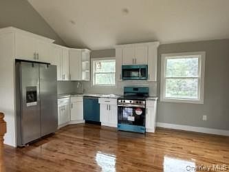 2nd image of 214 Forest Rd