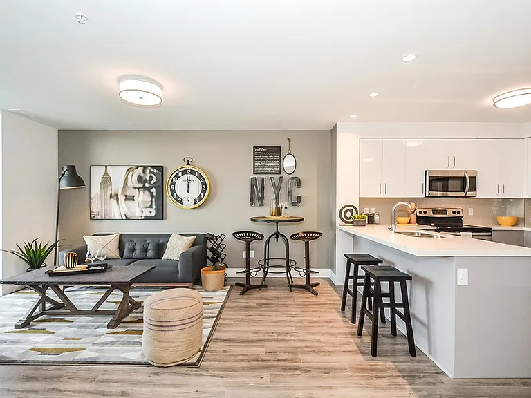 460 A Belmont Ave W #At 460b — Photo 25