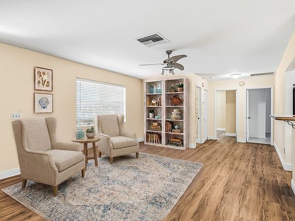 5th image of 1202 SE Madison Ave