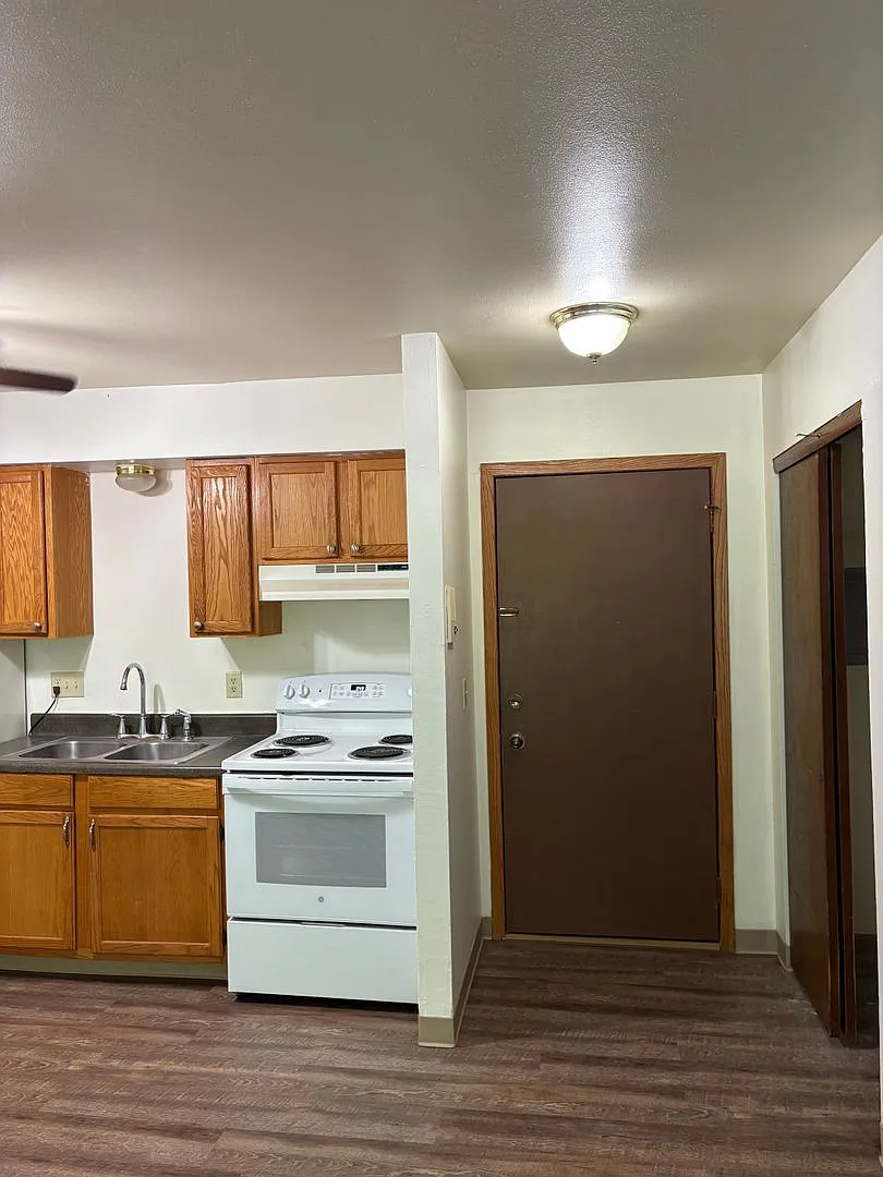 Sunnyview Apartments — Photo 3