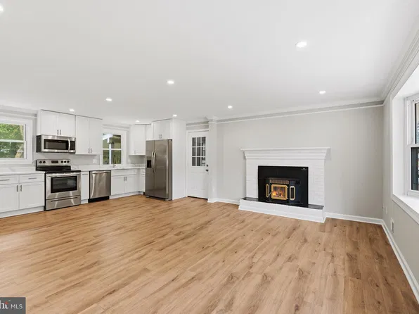 5609 San Juan Dr, Clinton, MD 20735