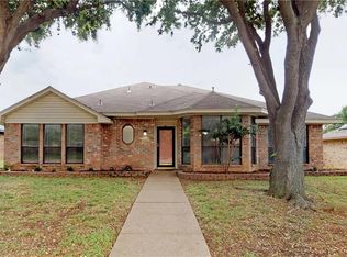 1403 Flamingo Dr, Lewisville, TX 75077
