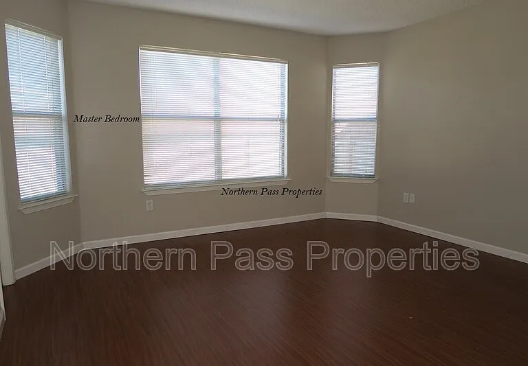 3233 Bell Point Dr — Photo 23
