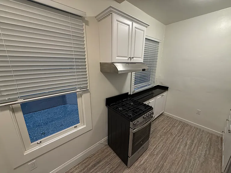 307 Valencia St #201 — Photo 6
