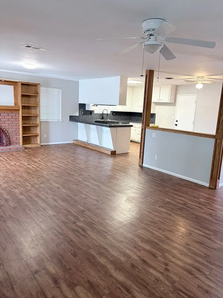 3 bed, 1350 sqft, $2,800 — Photo 4