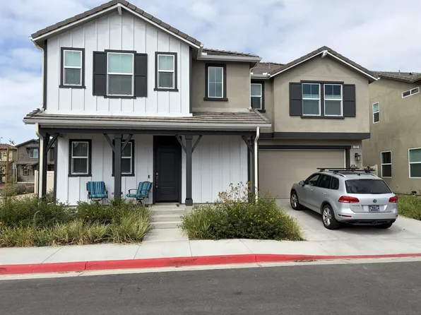 777 Kingbird Loop, Oceanside, CA 92058
