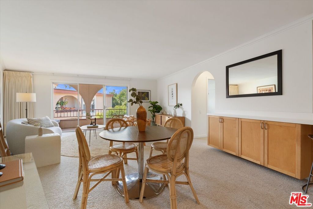 2045 4th St Unit 301B, Santa Monica, CA - View 6