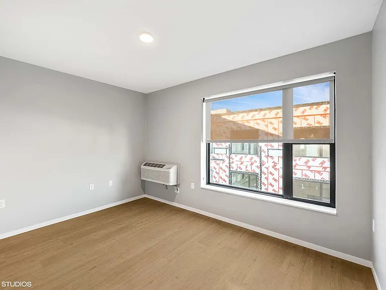 Lago Apartments — Photo 104
