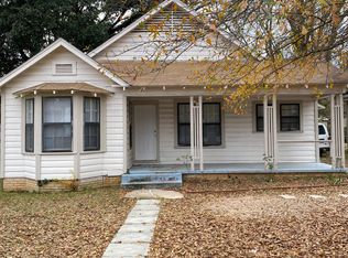 604 E Buchanan Ave, Longview, TX 75602