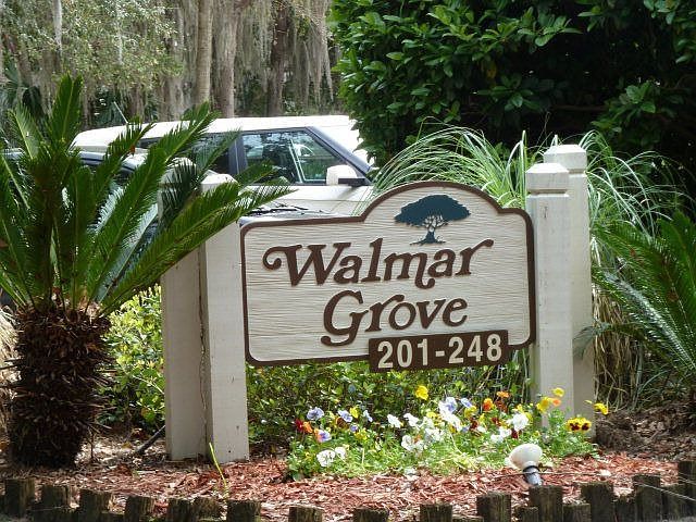 2nd image of 246 Walmar Grv