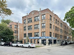 1363 W Estes Ave #T1, Chicago, IL 60626