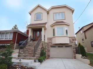 649 Edgegrove Ave, Staten Island, NY 10312