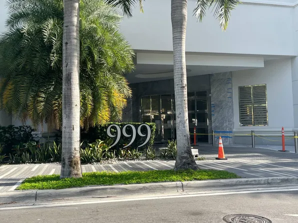 999 SW 1st Ave APT 3105, Miami, FL 33130