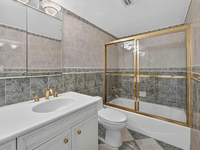 5001 Collins Ave #9H — Photo 10