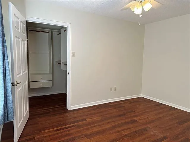 916 Martin Behrman Walk — Photo 16