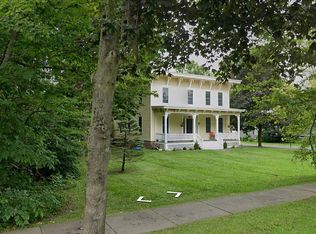 64 College St, Clinton, NY 13323