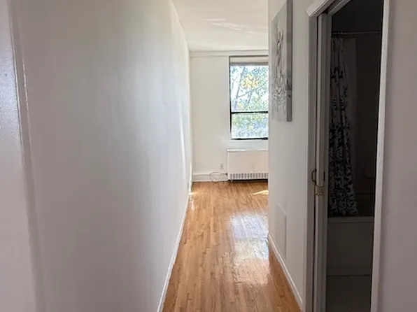 4050 Nostrand Avenue image 11 of 17