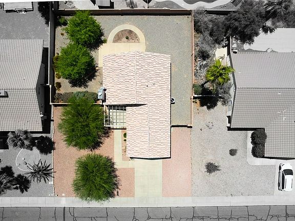 3rd image of 1796 E Bear Creek Way