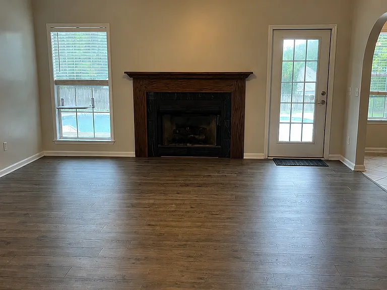 201 Fountain Crest Dr — Photo 8