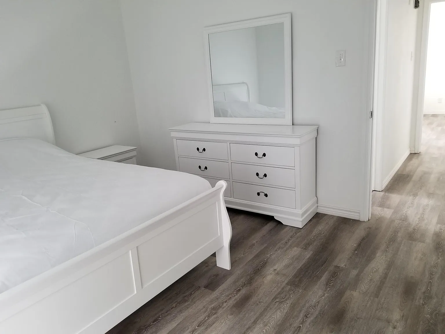 2 bed, 1017 sqft, $1,800 — Photo 3