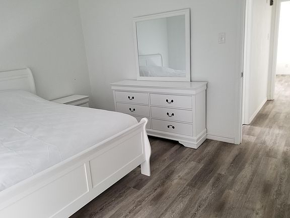 3rd image of 5750 Phoenix Dr APT 39