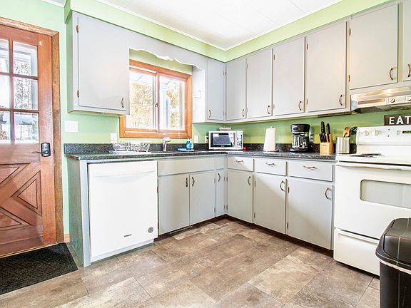 3rd image of 7916 Hoiles Dr NW
