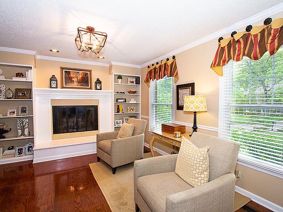 4th image of 11400 Gates Mill Dr