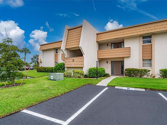 3rd image of 1080 BAL HARBOR BOULEVARD #9D